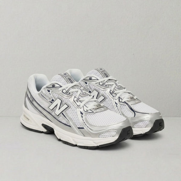 New Balance 740